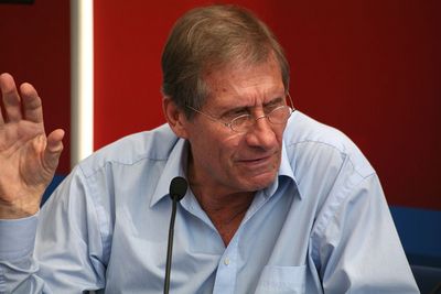 Ulrich Wickert im Gespräch mit dem Soziologen Harald Welzer über sein neues Buch "Selbst denken - eine Anleitung zum Widerstand"