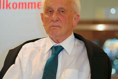 Der deutsche Dramatiker Rolf Hochhuth