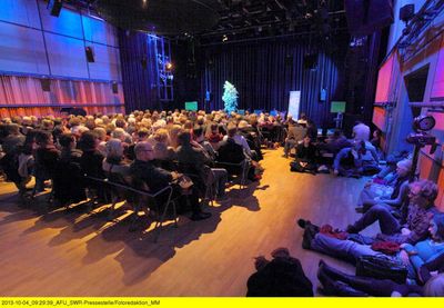 Hoerspielvorfuehrung im ZKM Kubus, Karlsruhe