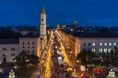GreenCity Streetlife bei Nacht