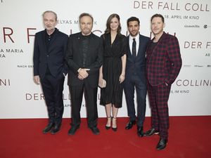 Bestseller-Verfilmung mit Elyas M'Barek in der Hauptrolle feiert glanzvolle Weltpremiere in Berlin Bestseller-Verfilmung mit Elyas M'Barek in der Hauptrolle feiert glanzvolle Weltpremiere in Berlin