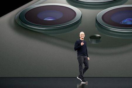 Tim Cook greift den Apple Fans tief in die Tasche