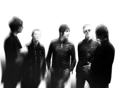 Beady Eye produzierten ihre Songs unter der Regie von Produzent Dave Sitek