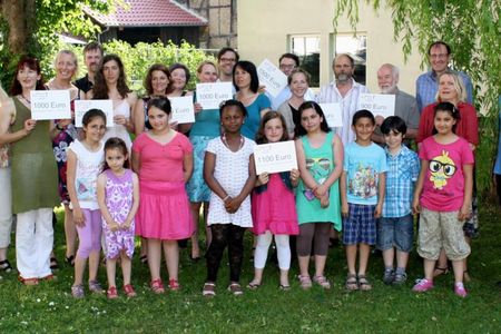 Der Gesamterlös der KUNST-Gala betrug in diesem Jahr 13.000 Euro.
