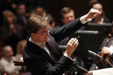 Tomas Netopil gibt Konzert in der Philharmonie Essen