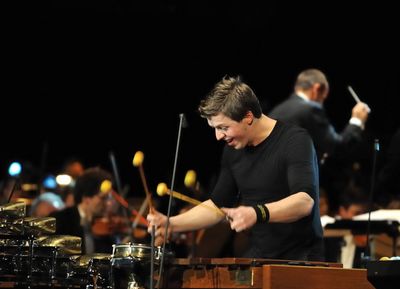 Martin Grubinger beim Music Discovery Project 2010 mit dem hr-Sinfonieorchester