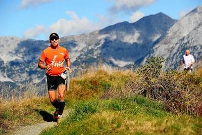 Die Tour de Tirol in der Region Wilder Kaiser in Oesterreich fuehrt die Wettkaempfer unter anderem ueber aussichtsreiche Hoehenwege
