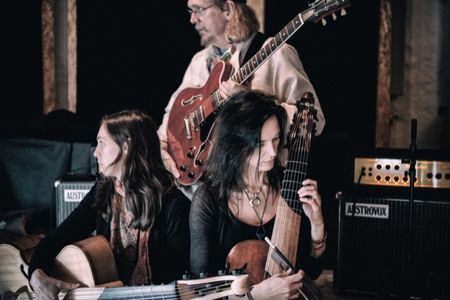 Hille Perl veroeffentlicht neues Album Born to be Mild