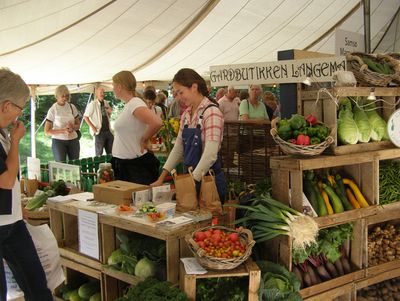 Essen und Trinken Rohwarenfestival