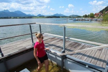 Hitzefrei im Naturbadeteich und Wassertretten in der Therme Meran