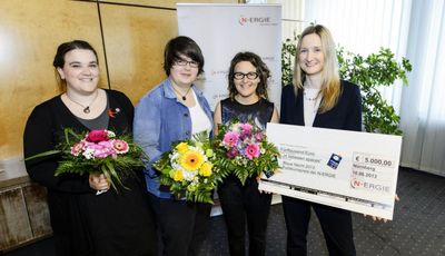 Publikumspreis der N-ERGIE geht an das Künstlerinnentrio Katharina Heubner, Martina Kändler und Susan Helen Miller.