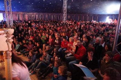 Mehr als 6 Buehnen beim Uferlos Festival Mehr als 6 Buehnen beim Uferlos Festival