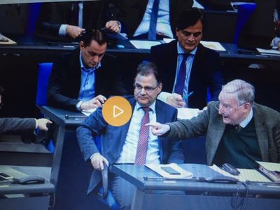 Die internationale Debatte um den UN-Migrationspakt hat den Bundestag erreicht, aber Widerstand kommt nur von der AfD