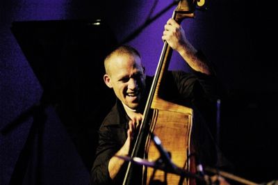 Avishai Cohen ist ein israelischer Jazzbassist