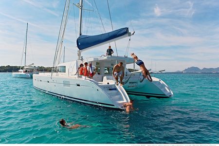 Exklusives Segeln auf einer Privatyacht: erleben Sie die fantastischen Balearen oder die verlockende Karibik, in Ihrer privaten Segelyacht, mit oder ohne Golfen.