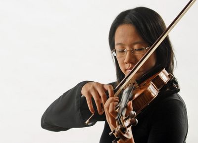 Andrea Kim, Violine Foto: hr/Anna Meuer/Tim Wegner