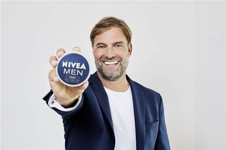Der frühere BVB- und heutige Liverpool-Trainer Jürgen Klopp wirbt nun für Hautpflege- und Reinigungsprodukte