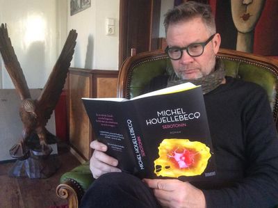 Der Journalist, Filmemacher und Fotograf Soenke C. Weiss hat für die GFDK ein Buch besprochen, in dem es um Leithammel geht