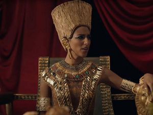 Kleopatra soll kein Fleisch mehr essen? Da ist die Alt-Ägypterin erstmal skeptisch Kleopatra soll kein Fleisch mehr essen? Da ist die Alt-Ägypterin erstmal skeptisch