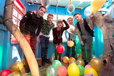 MisterWives gibt Konzert in Deutschland
