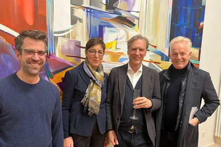 Künstler Florian Flausch, Galeristen-Ehepaar Jutta Bengelsträter-Ewest und Werner Ewest, FU-Vorstand Georg Rotthege
