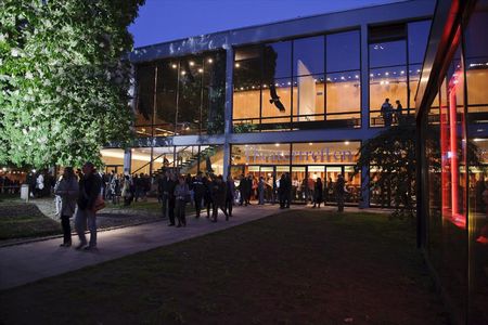 "50 Jahre Theatertreffen: Wir fahren nach Berlin!" - Ein spannendes Porträt einer epochemachenden Idee