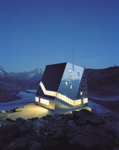 Monte Rosa Huette im Monte-Rosa-Massiv der Walliser Alpen