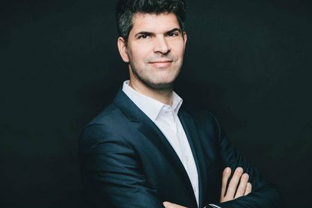 Mark Niedzballa, CEO von Heye, erweitert das BMW-Mandat um Employer Branding