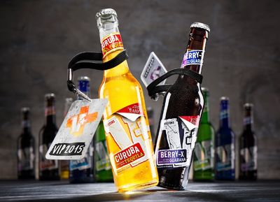 Markenimpulse für den Biermix: V+ startet mit einer Etikettenaktion