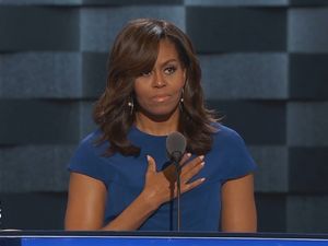Die Ex-First-Lady der USA, Michelle Obama wendet sich an die Jugend Die Ex-First-Lady der USA, Michelle Obama wendet sich an die Jugend