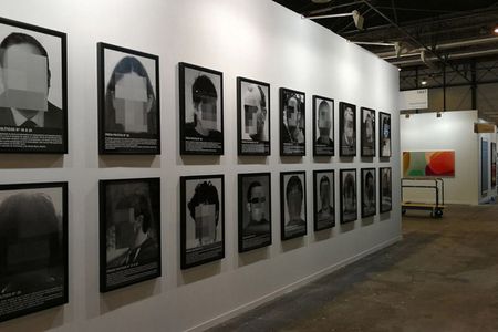 Installation mit Fotoserie am Stand der Galerie Helga de Alvear, ARCO Madrid 2018