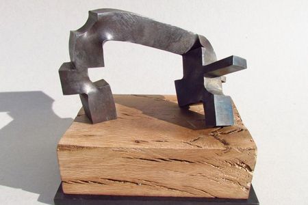 Ausstellung in Köln: Carlos Albert Zeichnen im Raum - Skulpturen