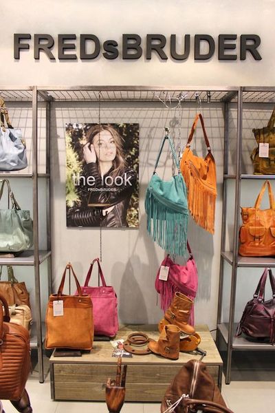 Stil FREDSBRUDER Shop Eroeffnung Taschen