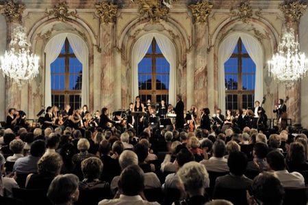 Musikfestival: „Herr Mozart tanzt“ in barockem Ambiente auf dem Mozartfest Wüzburg