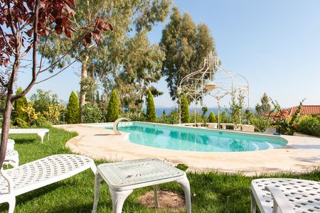 Villa Blue Riviera Poolansicht