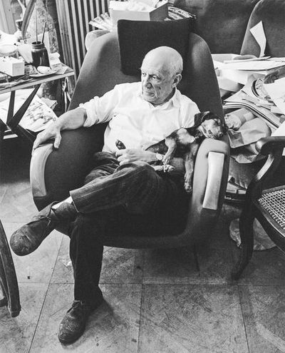 Celebrity Pets - Picasso mit seinem Dackel