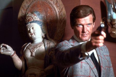 "James Bond 007 - Der Mann mit dem goldenen Colt"