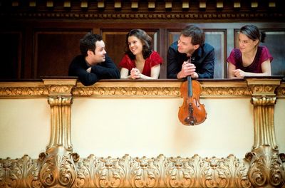 Ein weiteres junges Streichquartett erwartet die Gäste des 14. Kissinger Winterzaubers mit dem Elias String Quartet. Aus der Newcomer-Rolle hat sich das internationale Ensemble, dessen Mitglieder aus Frankreich, Schottland und Schweden stammen, längst freigespielt.