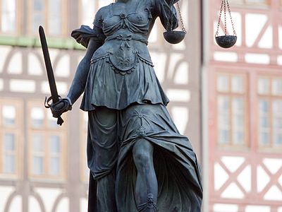 Deutschland soll angeblich ein Rechtsstaat sein, Wer soll denn das noch glauben.