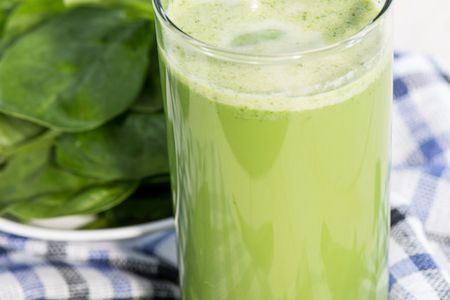 Essen und Trinken Gruener Smoothie