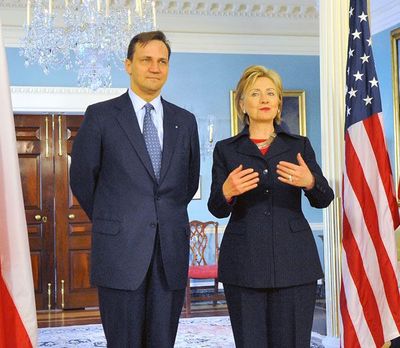 Radoslaw Sikorski mit Hillary Clinton Foto: United States Department of State/Wikipedia