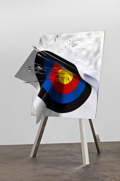 erste institutionelle Einzelausstellung Kathryn Andrews