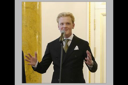 Leon Loewentraut im Puschkin Museum, seine 10 neuen Gemaelde waren sofort vorreserviert