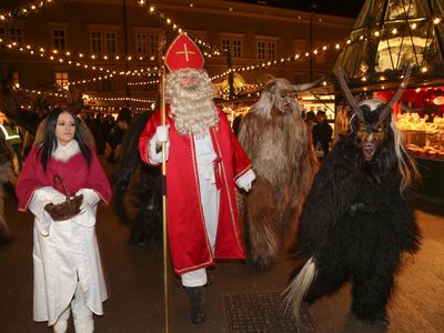 Nikolaus auf dem Salzburger Christkindlmarkt