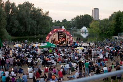 Festivalatmosphaere bei Das Fest in Karlsruhe