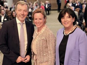 Michael Grütering, Hauptgeschäftsführer Düsseldorfer Unternehmerschaft, Julia Becker und Jutta Zülow Michael Grütering, Hauptgeschäftsführer Düsseldorfer Unternehmerschaft, Julia Becker und Jutta Zülow