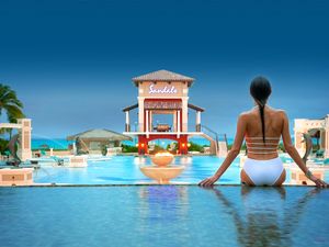 Die All-inklusive-Hotels Sandals Royal Bahamian und Sandals Emerald Bay bieten auch 2021 luxurioesem Service Die All-inklusive-Hotels Sandals Royal Bahamian und Sandals Emerald Bay bieten auch 2021 luxurioesem Service
