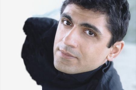Vardan Mamikonian gibt Konzert in Frankfurt