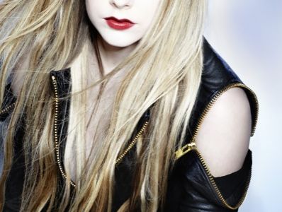 Avril Lavigne ist mit Frontmann von Nickelback verlobt