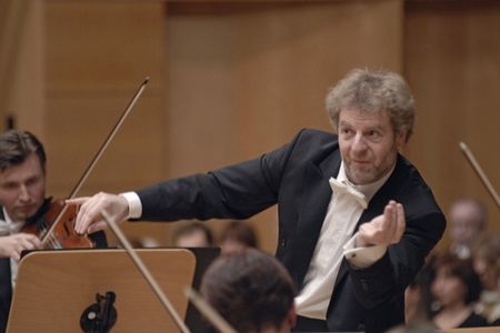 Karl-Heinz Steffens dirigiert das 6. Sinfoniekonzert in Essen